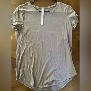 lululemon Love Curved-Hem T-Shirt, size 4 like new :)
